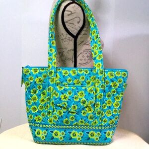 MaggiB French Country Quilted Cotton Tote in Kiwi Blossom